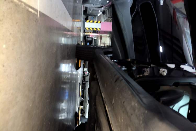 Used Dongfeng Fengon 580 2016 Revised Version 1.5T CVT Luxury Edition Right Side Sill