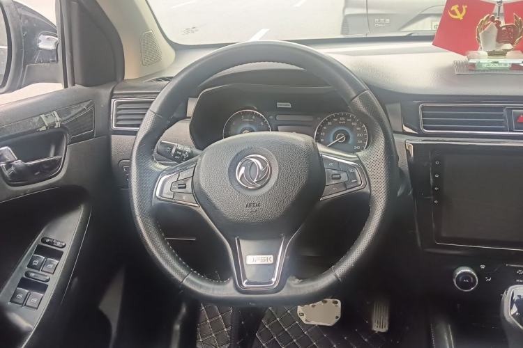 Used Dongfeng Fengon 580 2016 Revised Version 1.5T CVT Luxury Edition Steering Wheel