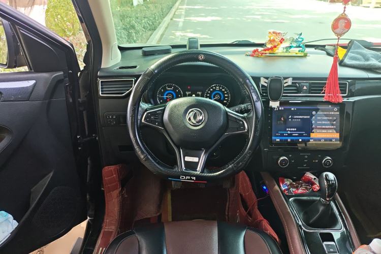 Used Dongfeng Fengon 580 2016 1.5T Manual Luxury Edition Steering Wheel