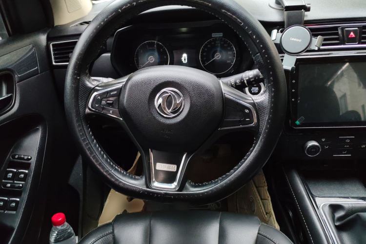 Used Dongfeng Fengon 580 2016 1.5T Manual Luxury Edition Steering Wheel