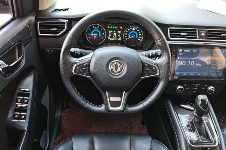 Used Dongfeng Fengon 580 2016 Revised Version 1.5T CVT Luxury Edition Steering Wheel