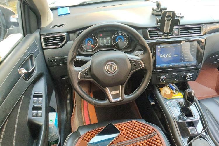Used Dongfeng Fengon 580 2016 Revised Version 1.5T CVT Luxury Edition Steering Wheel