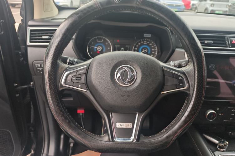 Used Dongfeng Fengon 580 2016 1.5T Manual Luxury Edition Steering Wheel