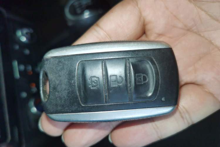 Used Dongfeng Fengon 580 2016 1.5T Manual Luxury Edition Vehicle Key