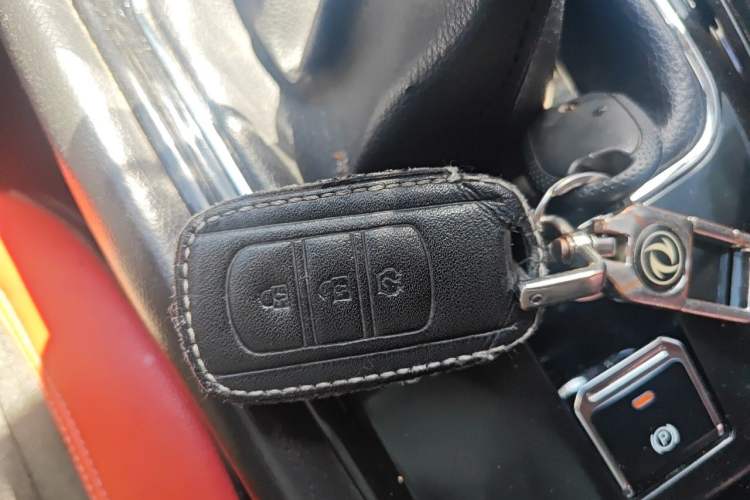 Used Dongfeng Fengon 580 2016 1.5T Manual Luxury Edition Vehicle Key