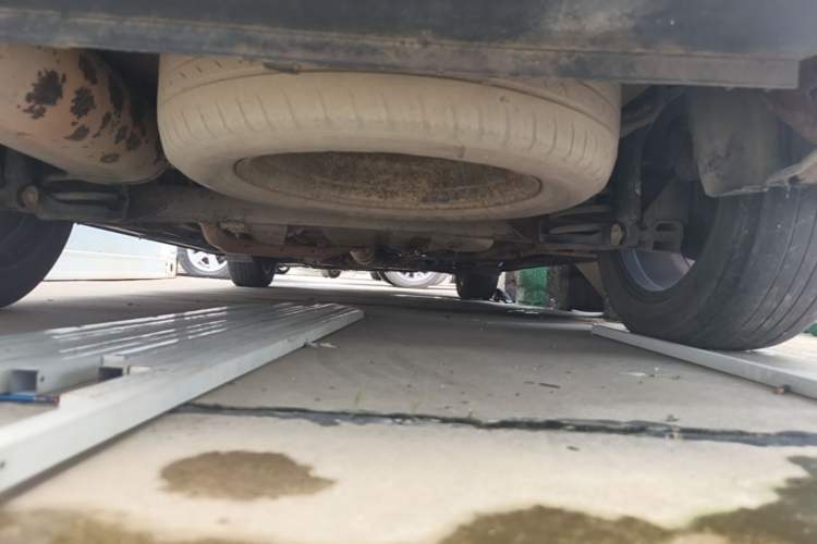 Used Dongfeng Fengon 580 2016 1.5T CVT Comfort Model Chassis Rear