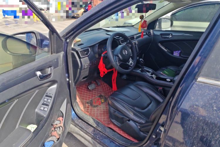 Used Dongfeng Fengon 580 2016 Revised Version 1.5T CVT Comfort Edition Driver Seat