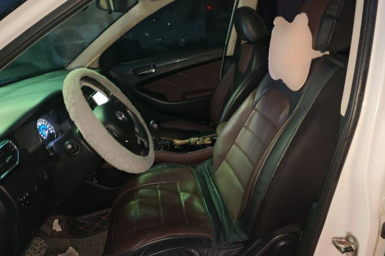 Used Dongfeng Fengon 580 2016 Revised Version 1.5T CVT Luxury Edition Driver Seat