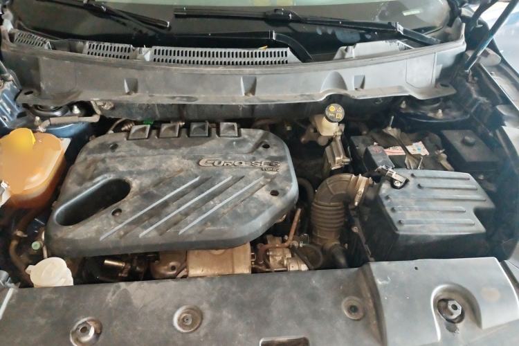 Used Dongfeng Fengon 580 2016 1.5T Manual Luxury Edition Engine Bay