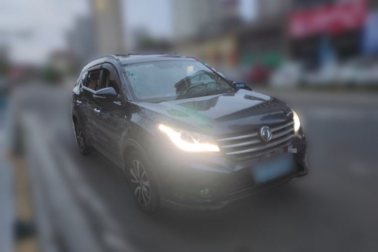 Used Dongfeng Fengon 580 2016 1.5T Manual Comfort Model Front Right 45 Deg