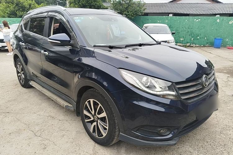 Used Dongfeng Fengon 580 2016 1.5T Manual Luxury Edition Front Right 45 Deg