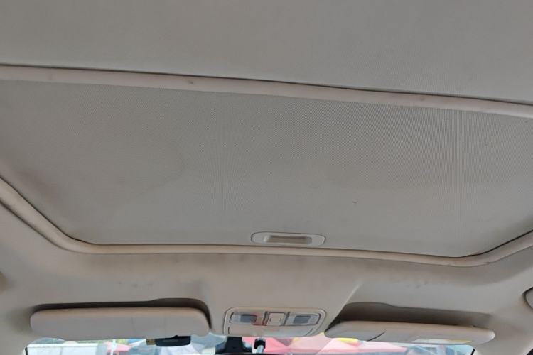 Used Dongfeng Fengon 580 2016 1.5T Manual Luxury Edition Headliner