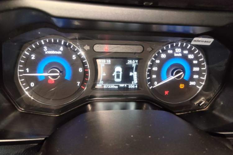 Used Dongfeng Fengon 580 2016 1.5T Manual Luxury Edition Instrument Cluster