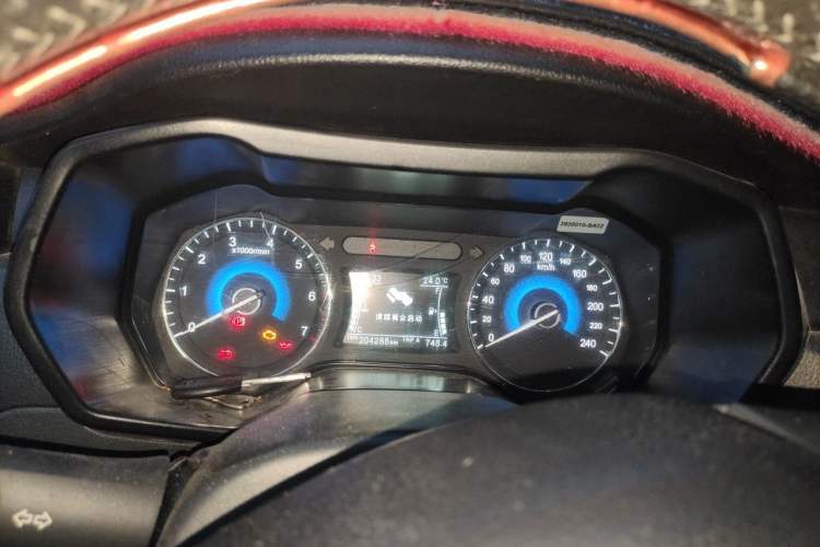 Used Dongfeng Fengon 580 2016 1.5T Manual Comfort Model Instrument Cluster
