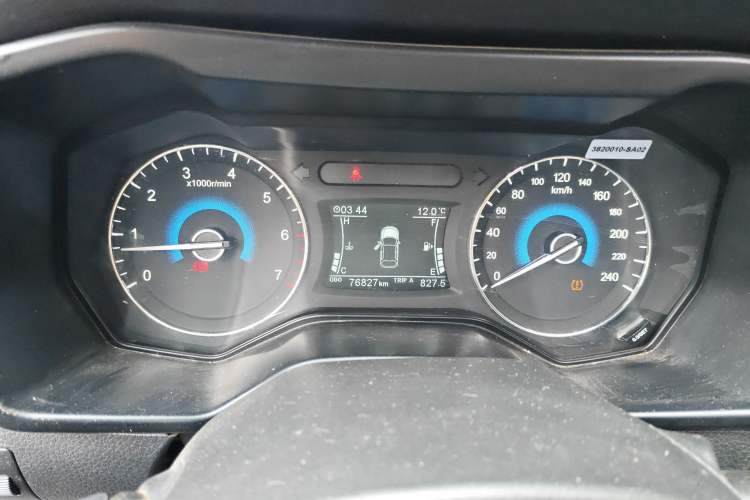Used Dongfeng Fengon 580 2016 1.5T Manual Luxury Edition Instrument Cluster
