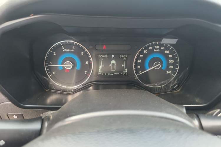 Used Dongfeng Fengon 580 2016 1.5T CVT Comfort Model Instrument Cluster