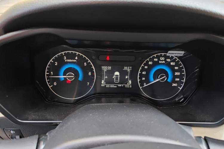 Used Dongfeng Fengon 580 2016 1.5T Manual Luxury Edition Instrument Cluster
