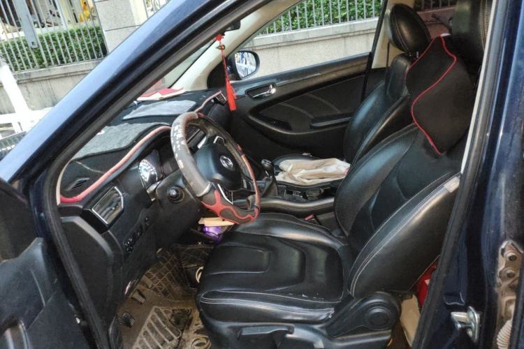 Used Dongfeng Fengon 580 2016 1.5T Manual Comfort Model Left Front Seat