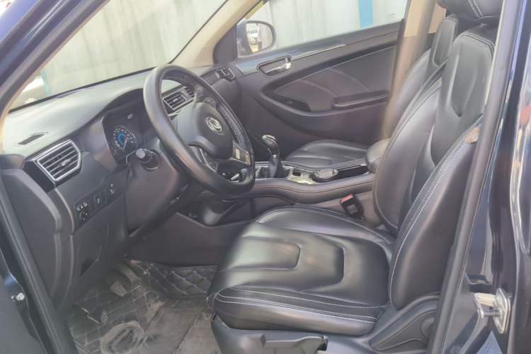 Used Dongfeng Fengon 580 2016 1.5T Manual Luxury Edition Left Front Seat