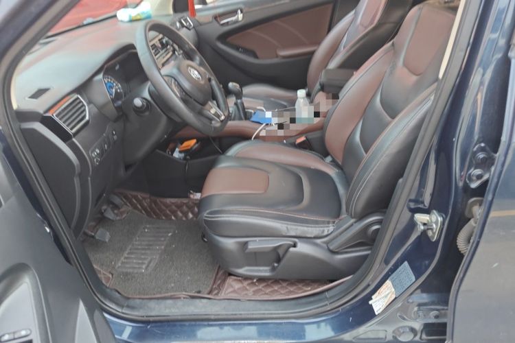 Used Dongfeng Fengon 580 2016 1.5T Manual Luxury Edition Left Front Seat