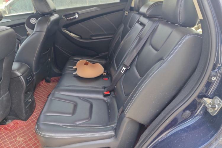 Used Dongfeng Fengon 580 2016 Revised Version 1.5T CVT Comfort Edition Left Rear Seat