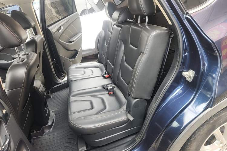 Used Dongfeng Fengon 580 2016 1.8L Manual Comfort Model Left Rear Seat