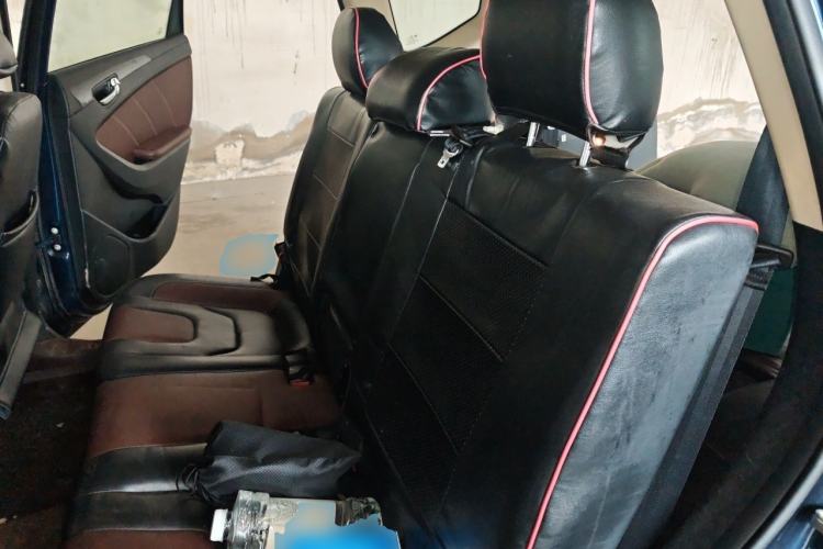 Used Dongfeng Fengon 580 2016 1.5T Manual Luxury Edition Left Rear Seat