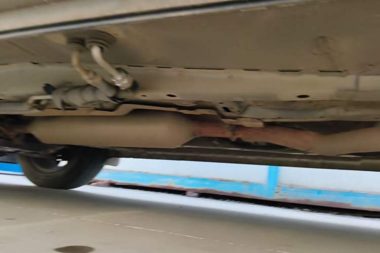 Used Dongfeng Fengon 580 2016 1.5T Manual Luxury Edition Left Side Sill