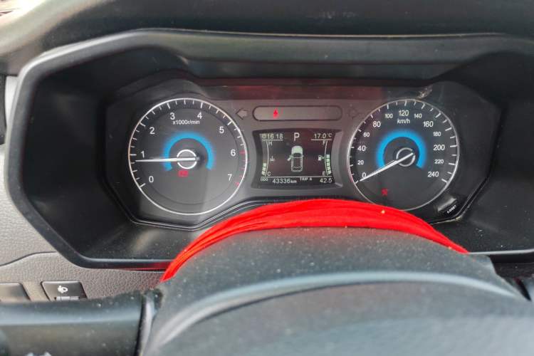 Used Dongfeng Fengon 580 2016 Revised Version 1.5T CVT Comfort Edition Odometer Close Up