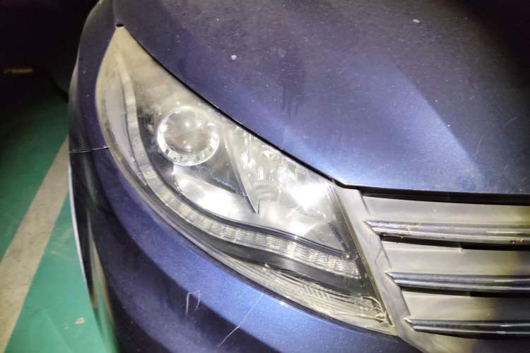 Used Dongfeng Fengon 580 2016 1.5T Manual Luxury Edition Right Front Headlight