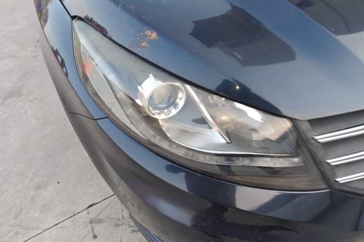 Used Dongfeng Fengon 580 2016 1.5T Manual Luxury Edition Right Front Headlight