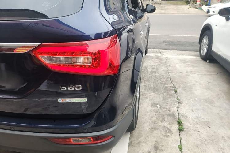 Used Dongfeng Fengon 580 2016 1.8L Manual Comfort Model Right Rear Taillight