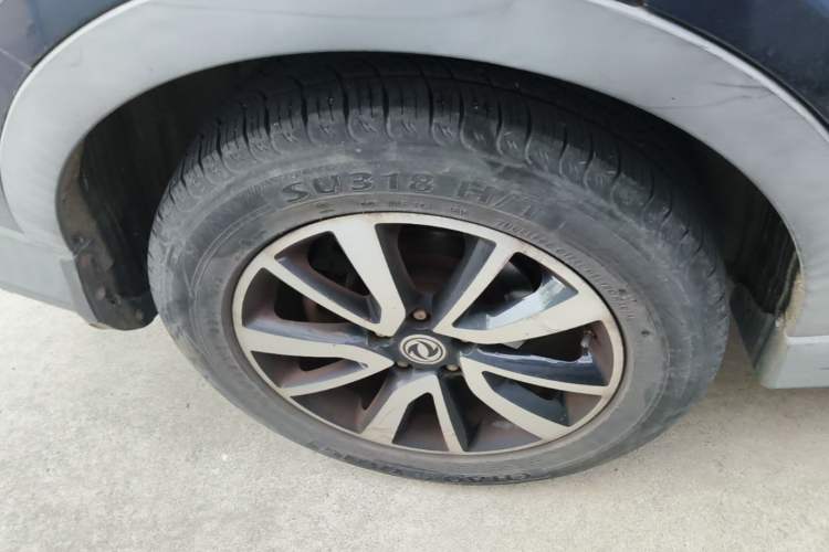 Used Dongfeng Fengon 580 2016 1.5T Manual Luxury Edition Right Rear Wheel Hub