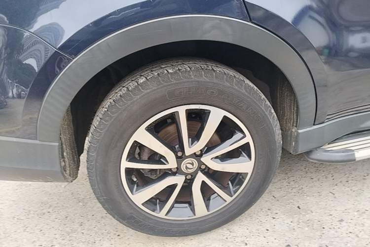 Used Dongfeng Fengon 580 2016 1.5T Manual Luxury Edition Right Rear Wheel Hub