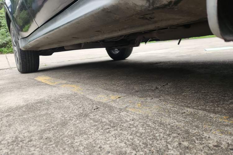 Used Dongfeng Fengon 580 2016 1.5T Manual Luxury Edition Right Side Sill