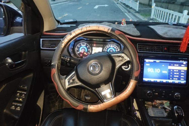 Used Dongfeng Fengon 580 2016 1.5T Manual Comfort Model Steering Wheel