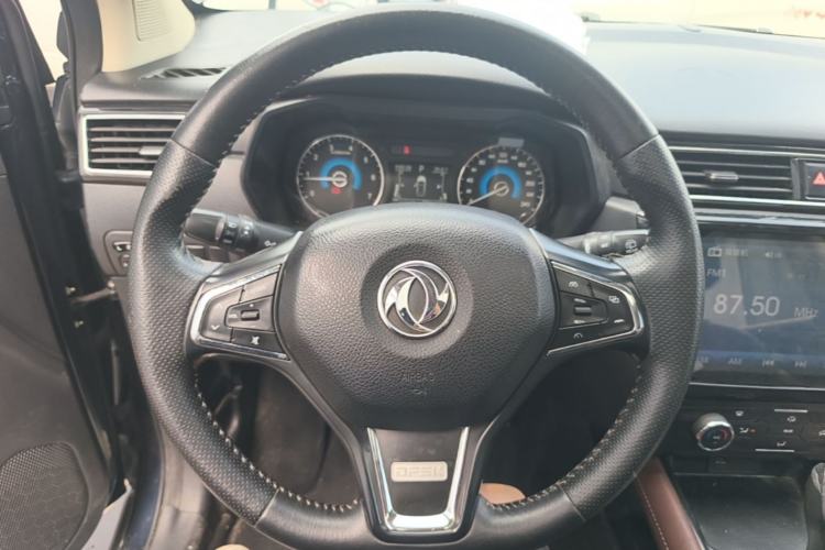 Used Dongfeng Fengon 580 2016 1.5T CVT Comfort Model Steering Wheel