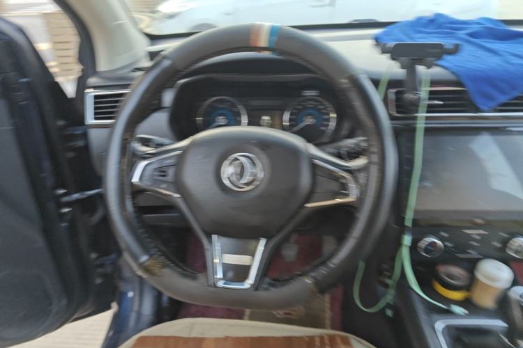 Used Dongfeng Fengon 580 2016 1.5T Manual Luxury Edition Steering Wheel