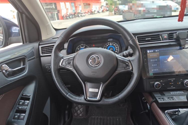 Used Dongfeng Fengon 580 2016 1.5T Manual Luxury Edition Steering Wheel