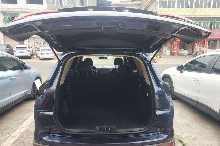 Used Dongfeng Fengon 580 2016 1.8L Manual Comfort Model Trunk