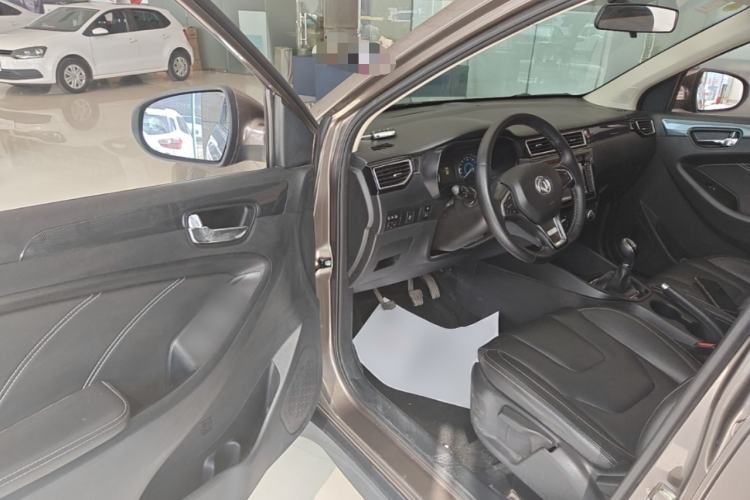 Used Dongfeng Fengon 580 2016 1.8L Manual Comfort Model Driver Seat