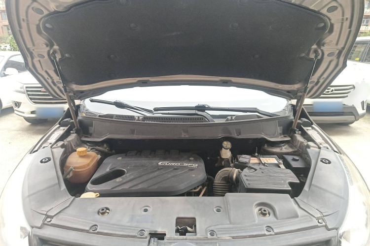 Used Dongfeng Fengon 580 2016 Revised Version 1.5T CVT Luxury Edition Engine Bay