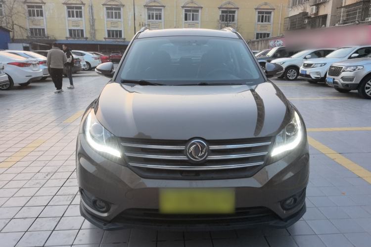 Used Dongfeng Fengon 580 2016 1.5T Manual Luxury Edition Front