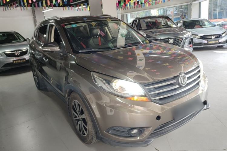 Used Dongfeng Fengon 580 2016 1.5T Manual Luxury Edition Front Right 45 Deg