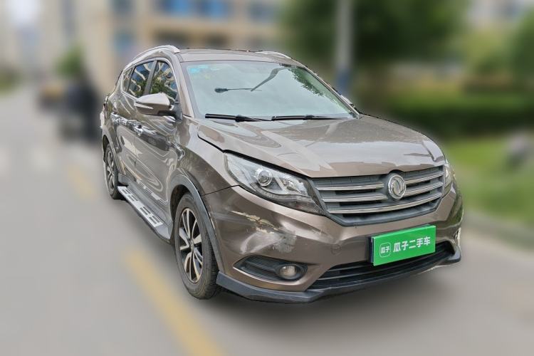 Used Dongfeng Fengon 580 2016 1.5T Manual Luxury Edition Front Right 45 Deg