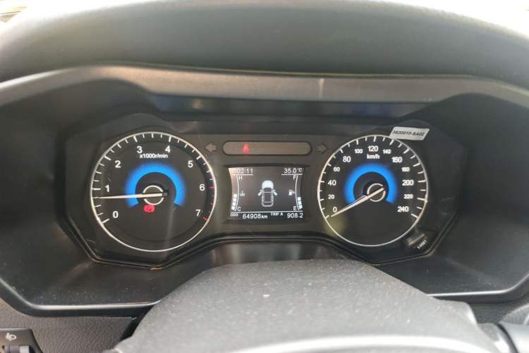 Used Dongfeng Fengon 580 2016 1.5T Manual Luxury Edition Instrument Cluster