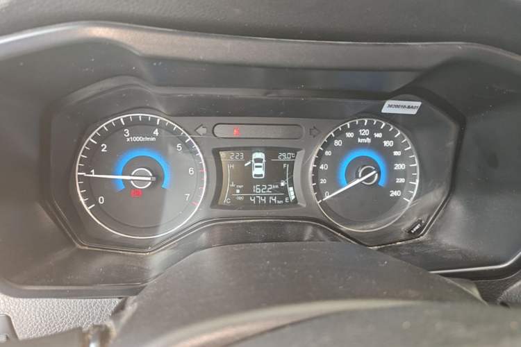 Used Dongfeng Fengon 580 2016 1.8L Manual Comfort Model Instrument Cluster
