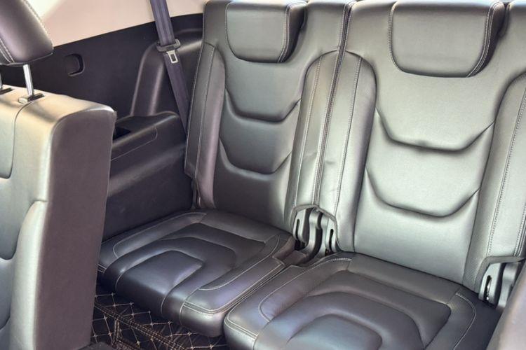 Used Dongfeng Fengon 580 2016 Revised Version 1.5T CVT Luxury Edition Interior 1