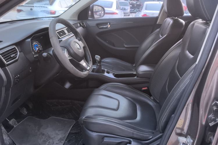 Used Dongfeng Fengon 580 2016 1.5T Manual Luxury Edition Left Front Seat