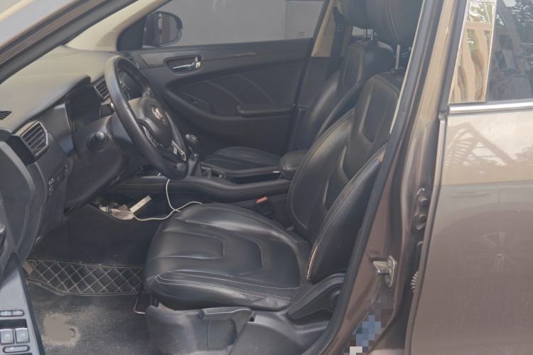 Used Dongfeng Fengon 580 2016 1.5T Manual Luxury Edition Left Front Seat